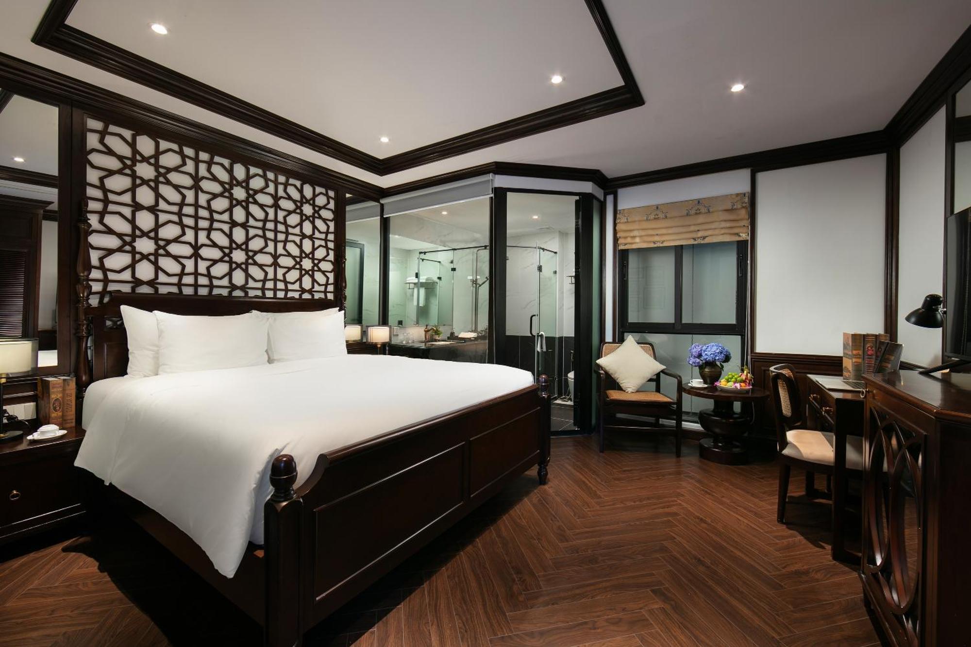 האנוי May De Ville Crown Hotel מראה חיצוני תמונה Deluxe Suite